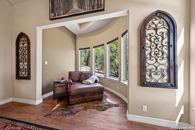 Image 21 of 45 For 25011 Caliza