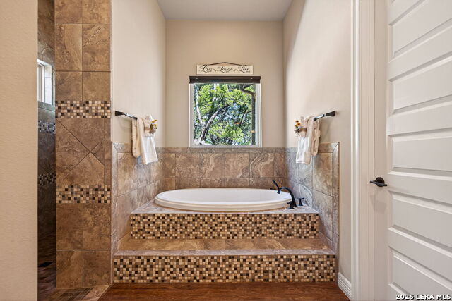 Image 25 of 45 For 25011 Caliza