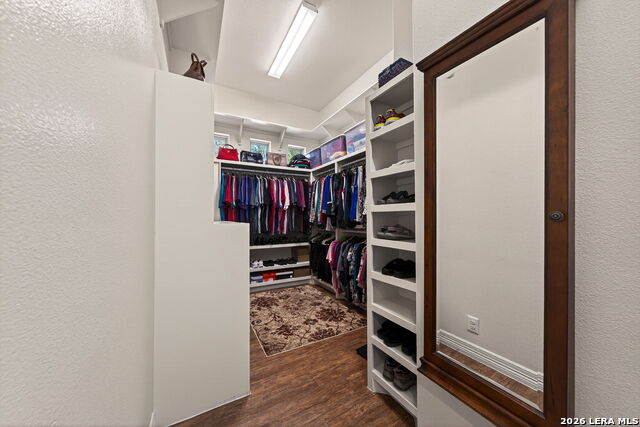 Image 26 of 45 For 25011 Caliza