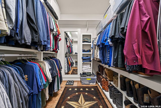 Image 27 of 45 For 25011 Caliza