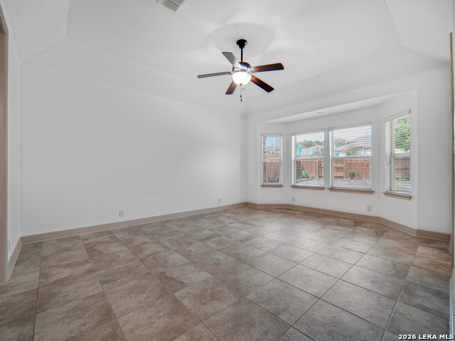 Image 23 of 37 For 904 Beechwood