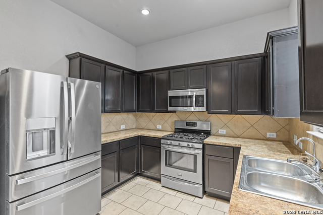 Image 9 of 31 For 6534 Candlecrest