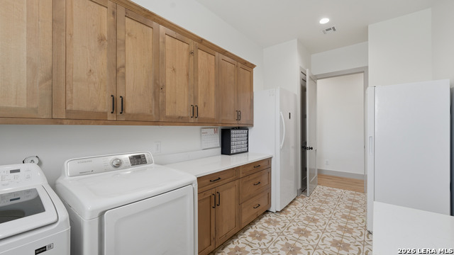 Image 32 of 50 For 1130 Church  