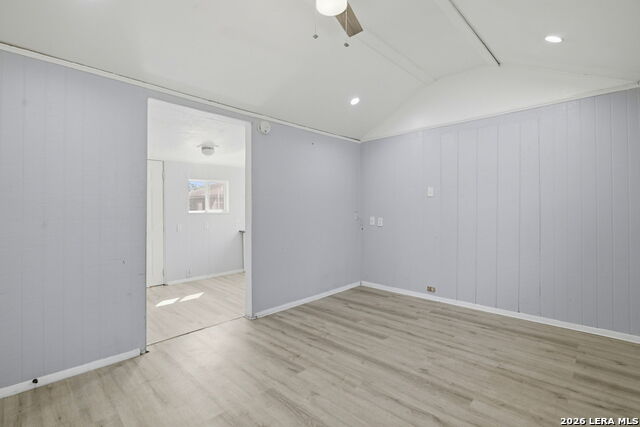 Image 21 of 40 For 1307 Kayton Ave