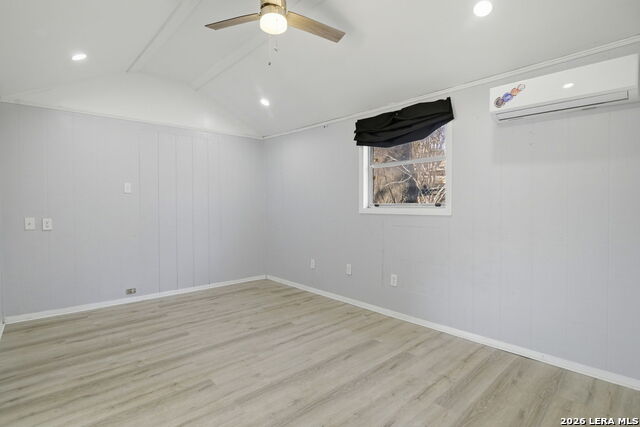 Image 27 of 40 For 1307 Kayton Ave