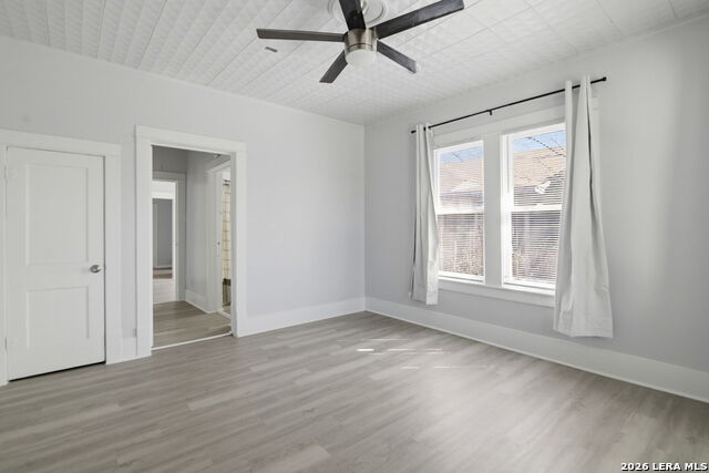 Image 7 of 40 For 1307 Kayton Ave