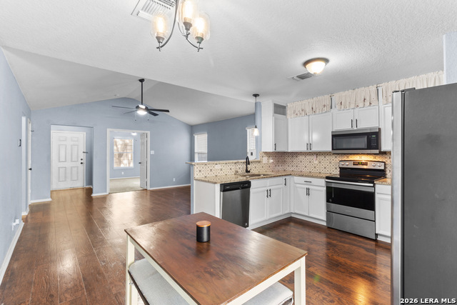 Image 16 of 36 For 6019 Old Chimney