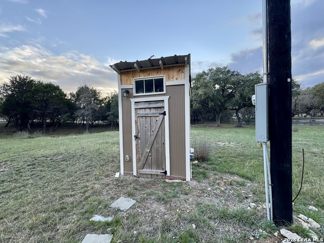 Image 18 of 23 For 406 Kruse Loop