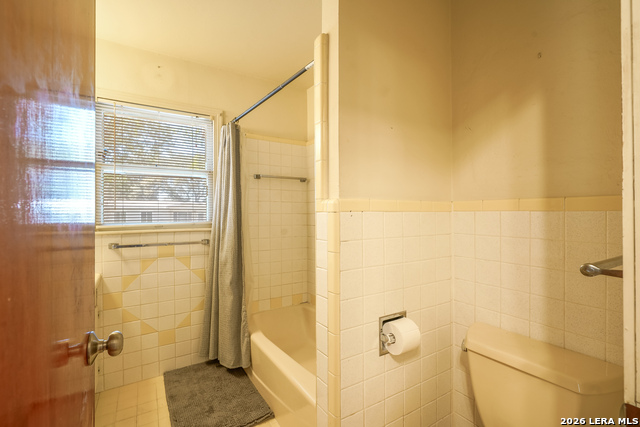 Image 20 of 40 For 2810 Kaiser  