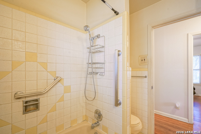 Image 21 of 40 For 2810 Kaiser  