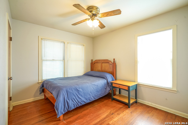 Image 24 of 40 For 2810 Kaiser  