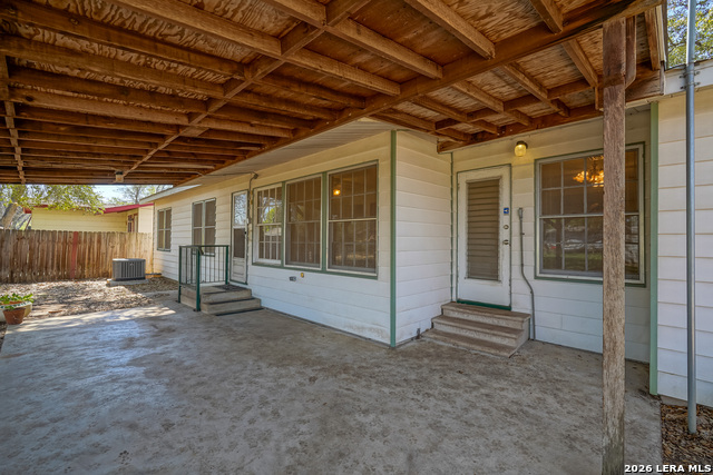 Image 30 of 40 For 2810 Kaiser  