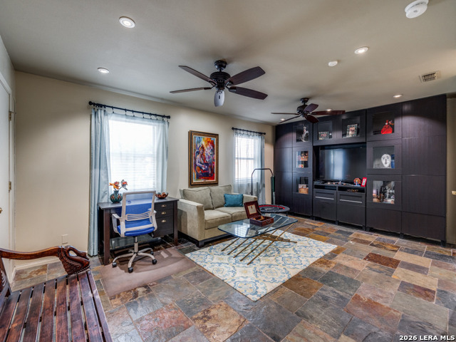 Image 12 of 25 For 10311 Red Quill