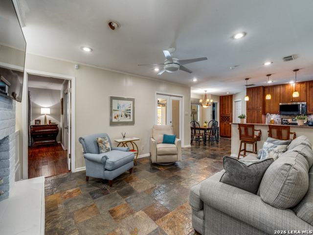 Image 7 of 25 For 10311 Red Quill