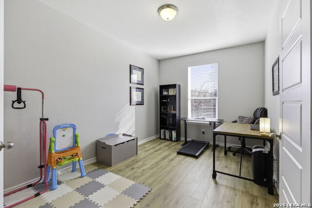 Image 11 of 31 For 1303 Swan Court