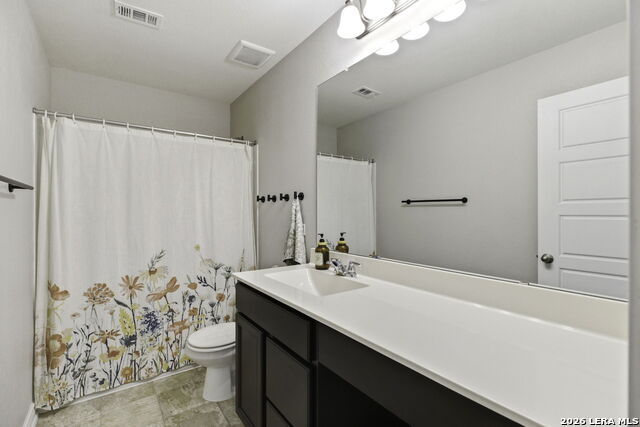 Image 17 of 31 For 1303 Swan Court