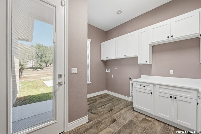 Image 26 of 51 For 982 Belle Oaks