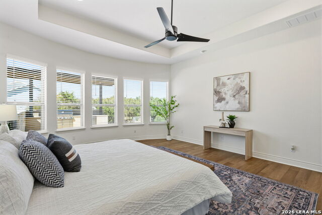 Image 31 of 51 For 982 Belle Oaks