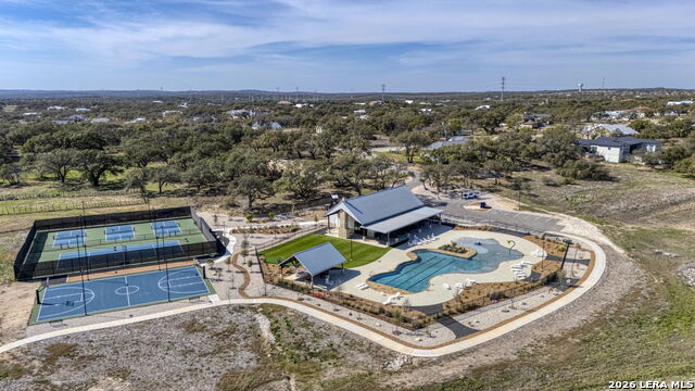 Image 41 of 51 For 982 Belle Oaks