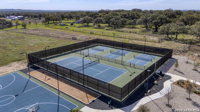 Image 47 of 51 For 982 Belle Oaks