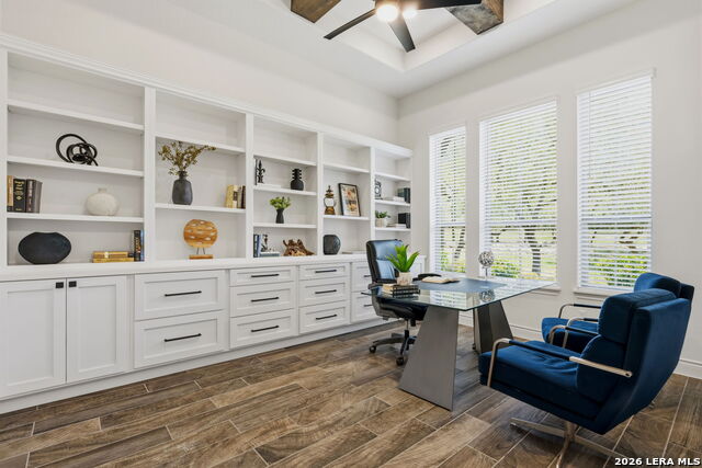 Image 5 of 51 For 982 Belle Oaks