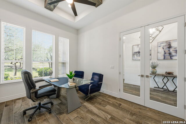 Image 6 of 51 For 982 Belle Oaks