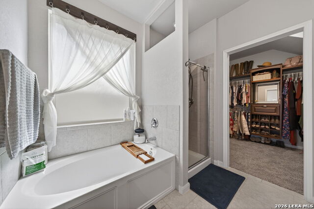 Image 23 of 35 For 10319 Barbeque Bay