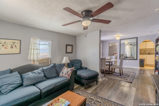 Image 32 of 43 For 1203 Vickers