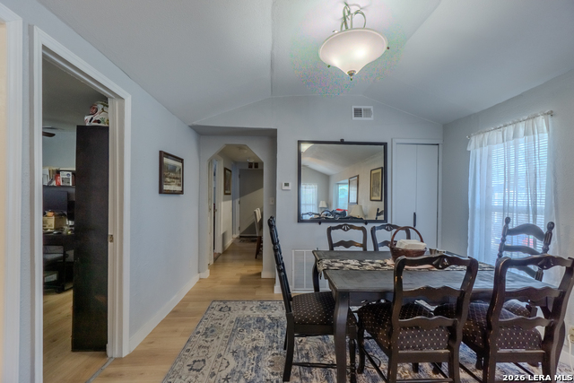 Image 5 of 43 For 1203 Vickers