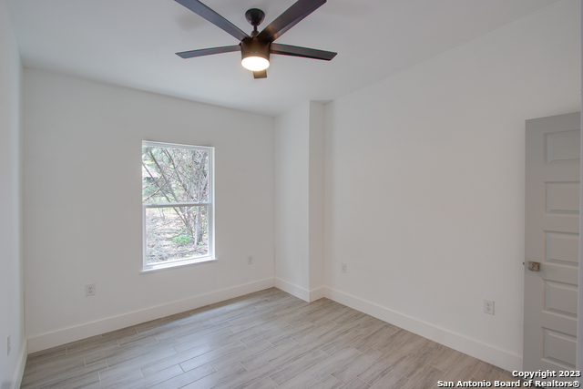 Image 17 of 33 For 1491 Winding Creek Trail