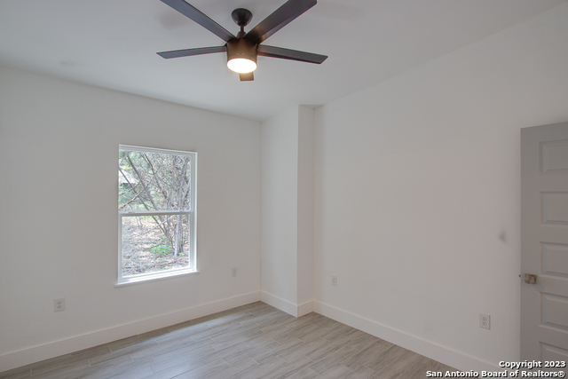 Image 18 of 33 For 1491 Winding Creek Trail