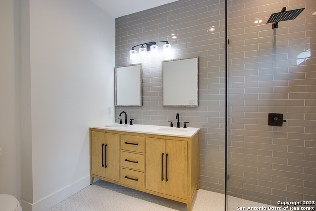 Image 21 of 33 For 1491 Winding Creek Trail