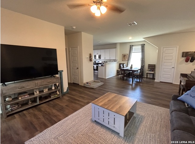 Image 5 of 11 For 109 Acorn  