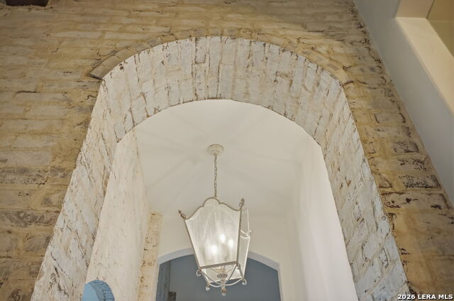 Image 17 of 113 For 11418 Anaqua Springs