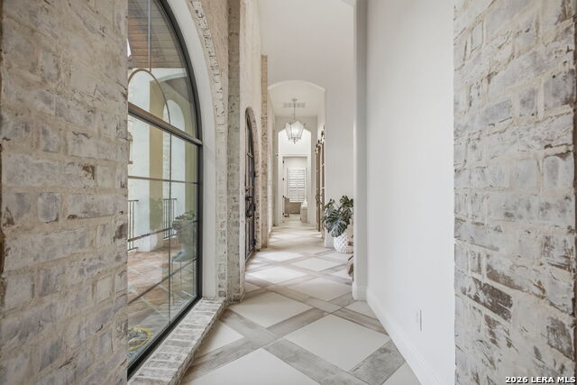 Image 19 of 113 For 11418 Anaqua Springs