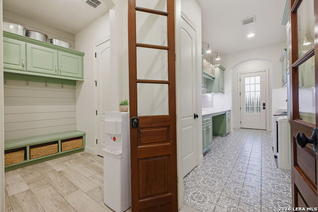 Image 43 of 113 For 11418 Anaqua Springs