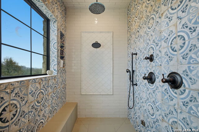 Image 58 of 113 For 11418 Anaqua Springs