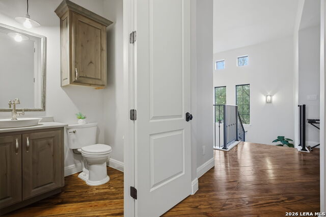 Image 70 of 113 For 11418 Anaqua Springs