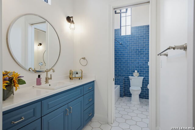 Image 79 of 113 For 11418 Anaqua Springs