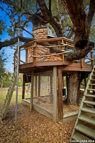 Image 92 of 113 For 11418 Anaqua Springs