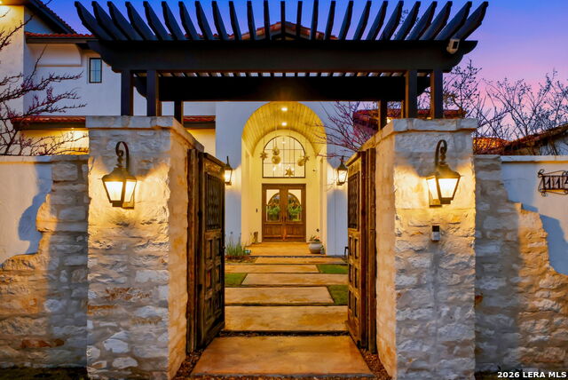 Image 94 of 113 For 11418 Anaqua Springs