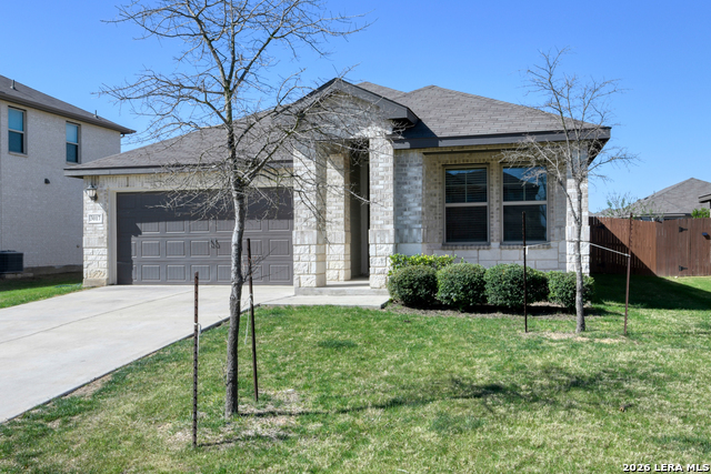 Listing photo id 0 for 3017 Hess Blvd