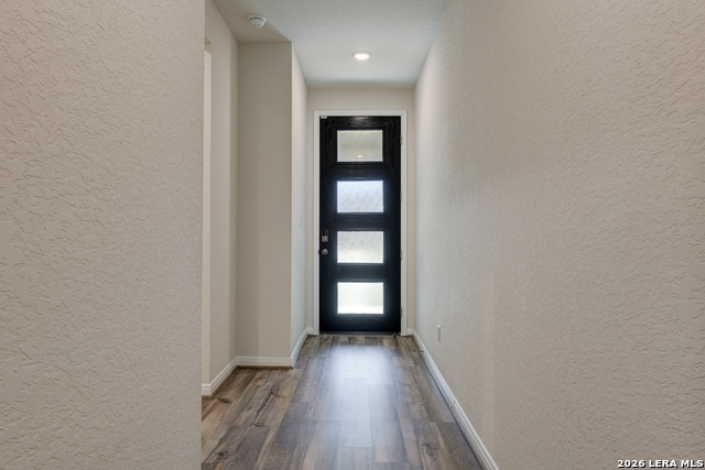 Listing photo id 1 for 3017 Hess Blvd