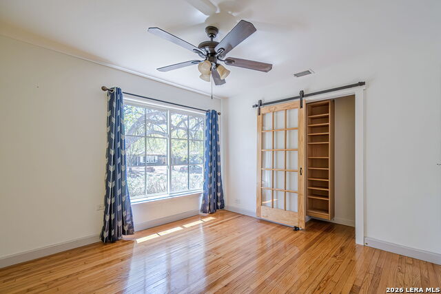 Image 26 of 57 For 227 Devonshire Dr