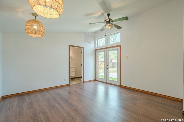 Image 41 of 57 For 227 Devonshire Dr