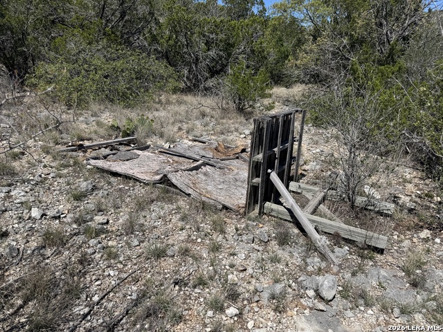 Image 10 of 12 For 2325 Private Road 2700