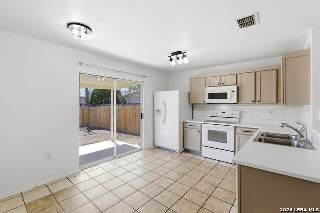 Image 12 of 24 For 6611 Walnut Valley