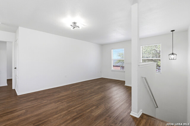 Image 17 of 24 For 6611 Walnut Valley