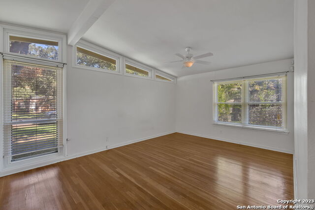 Image 12 of 15 For 414 Laramie Dr