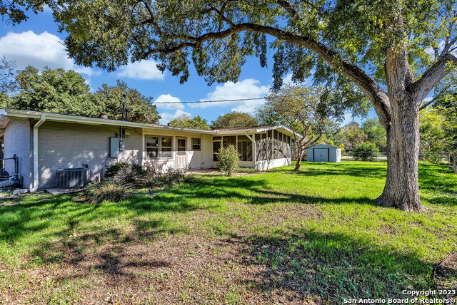 Image 15 of 15 For 414 Laramie Dr